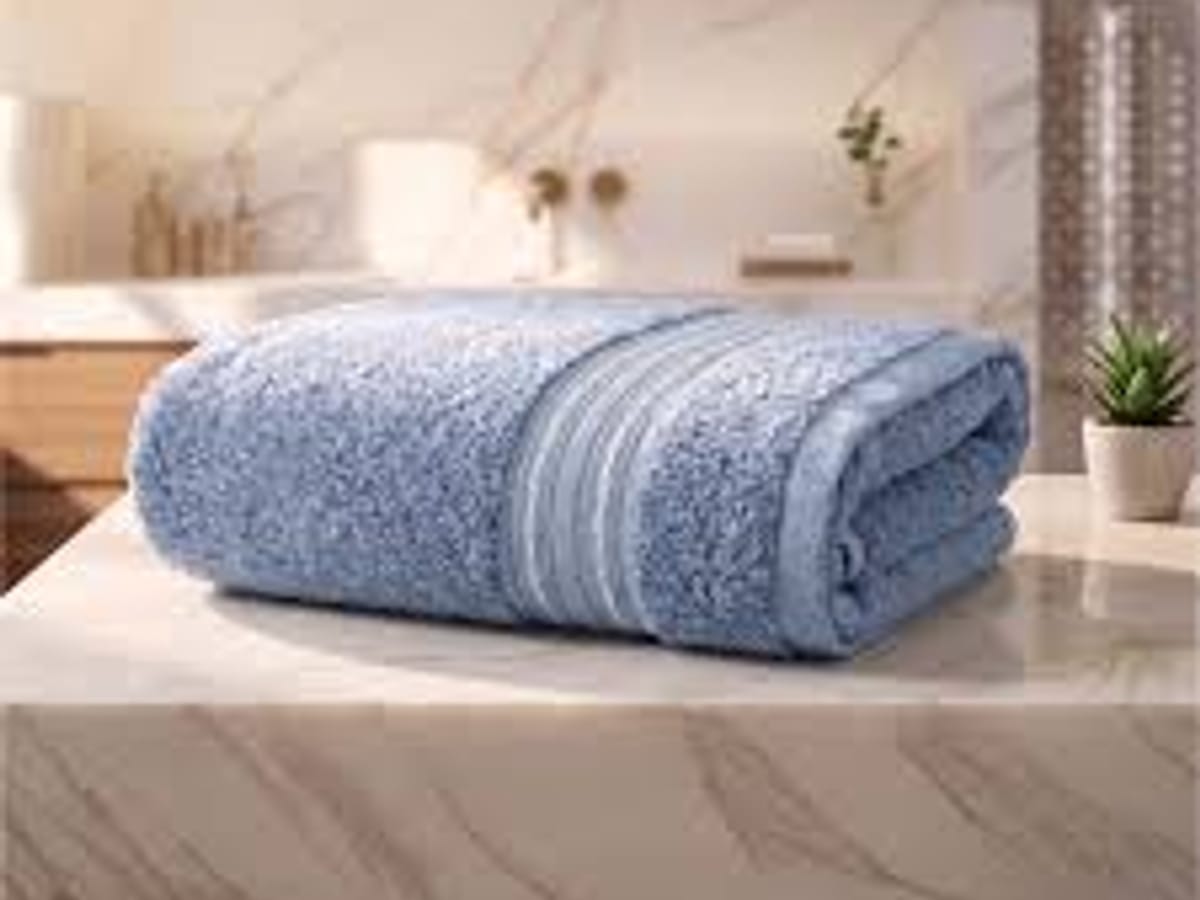 Towels / bed / kitchen linen